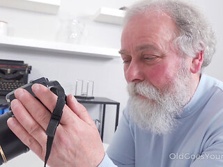 Grey-haired Photographer Seduces Brunette Into Making Sex