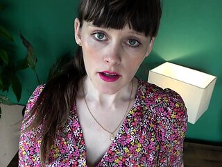 Chubby Amateur Milf Sarah Janes Outdoor Masturbation