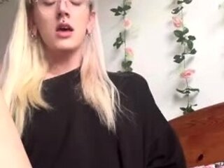 Muasshole Quick Masturbation With Cumshot