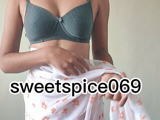 Your 18 Yr Old Didi Wearing Sexy Saree with Showing Some Pussy Hairs