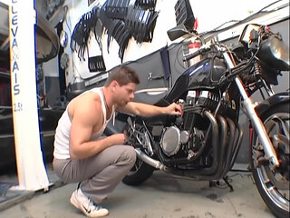 The Prey of Motorcyclists