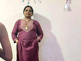 Desi Wife Hardcore Fucking Teen Boy - Blowjob & Cumshot in Hindi - Real Homemade Indian Aunty