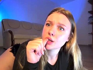 A sloppy blowjob with Jucielussie and a close-up fuck