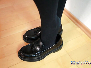 Teasing Feet in College Look: Mini Skirt, Knee Socks & Nylon Layers
