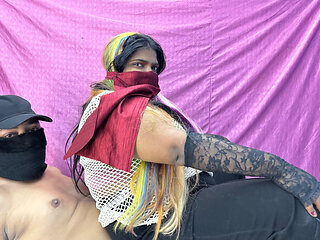 Indian desi bhabhi ne paise lekar choda