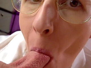 Mouthful of Cum for the First Time