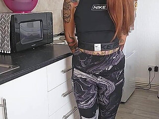 Pee Desperation in My Gym Leggings