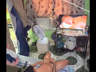 Fui pego no flagra batendo punheta