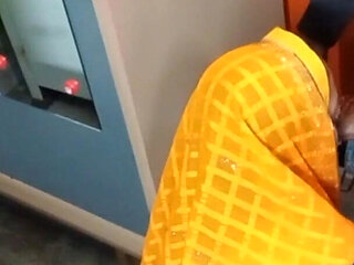 Very Beautiful Bhabhi in Yellow Saree