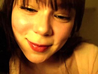 Young amateur teen in solo masturbation playing with herself