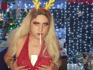 Watch Me Smoke Misty 120s up Close in Festive Red