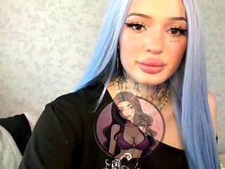 From the Crypt to Your Screen Gothgirl