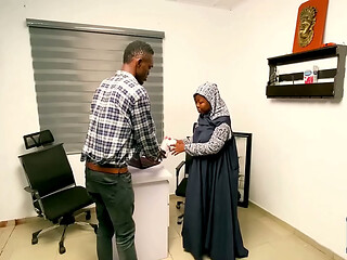 HOW PATO BOSS LADY USES HER PUSSY AS AN END OF THE YEAR REWARD TO MR PATO, FOR BEING SO DILIGENT TO HIS WORK