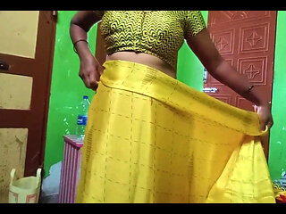 Ammu Showing Big Boobs and Changing the Saree