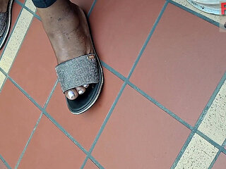 Working Lady Ebony with BBW Feet with Pink Toes