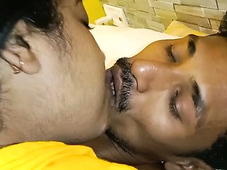 Indian sexy bhabhi hot real fucking with young lover! H...