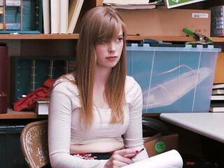 Brunette babe Dolly Leigh and her man Justin go wild with a steamy blowjob session