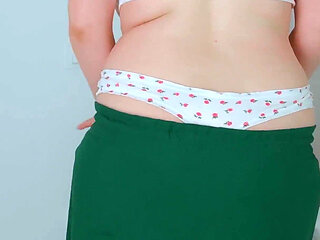 Huge Tits of an Elegant MILF Who Masturbates First Thing in the Morning, Beautiful PAWG Wife