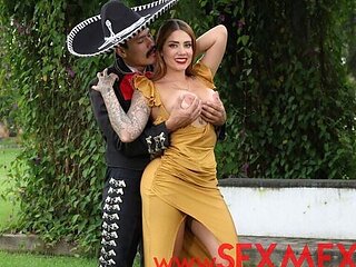 Easy-on-the-eyes Sara Blonde's missionary video