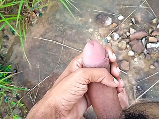 I Roaming Naked and Masturbating