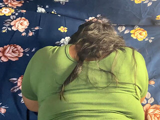 kiraya na de paaya to room malkin ne kaha chodo mujhe sab maaf, hindi voice