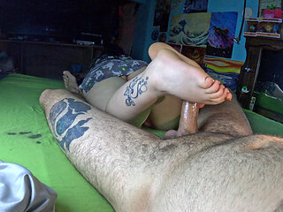 orange toe flower footjob toes covered in cum
