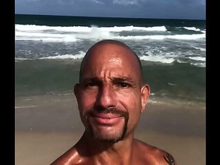 BEACH BODY PORNSTAR