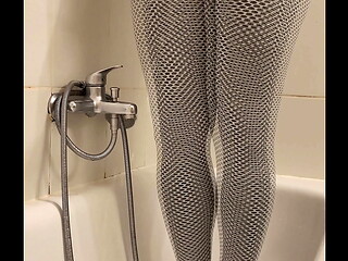 wanna have a hot golden shower?