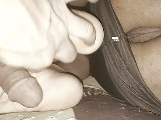 Anjali's gand twisted and landed in her feet