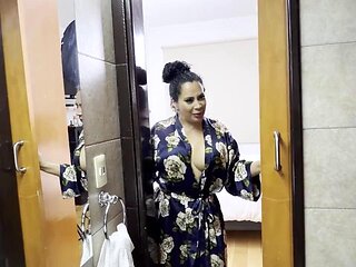 The Hot Shower - Gali Diva