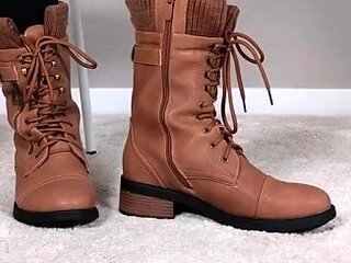 Amateur hottie solo masturbation