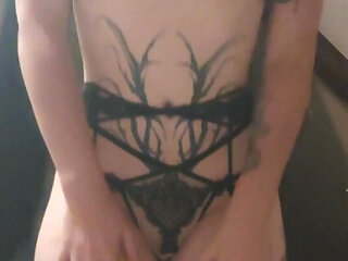 801640735278379008.mp4