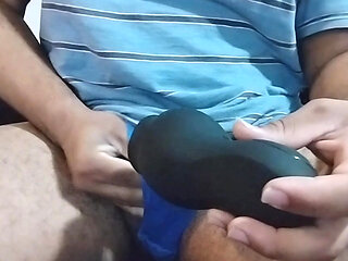 Hentai Guy Suctioning Himself POV !!!