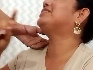 Deep Throat Herd Beautiful Wife