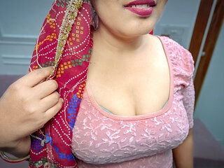 Desi Haryanvi Stepmom Gets Cum on Face by Her Stepson When She Were in Periods