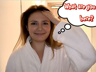 She Undressed in Front of the Hotel Employee! Young Rich Teenager