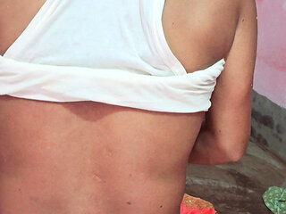 Silki Sari Wali Bhabhi in Village Women Newly Married Wife's Fuck in House