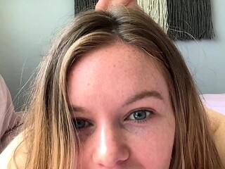 Young amateur teen in solo masturbation playing with herself