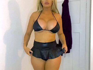 Hot Blonde Washes Car Toys Ass On Cam Big Boobs