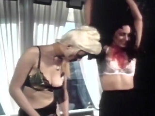 Classy French Ladies Cumswaping After Threesome