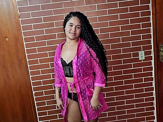 Primeira vez no porno da bahiana que acabou de fazer 18 aninhos fodendo com jr Doidera