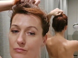 I went to the bathroom to pee but decided to jerk off, hot milf masturbation