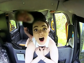 Revenge Fuck: Petite Spinner Takes a Ride on Old Cab Driver'_s Cock