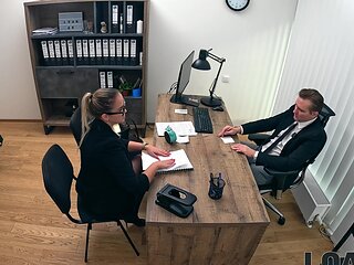 Czech girl Jennifer Mendez fucks with her boss in the office