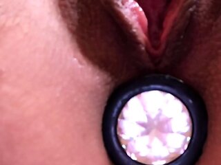 Mature amateur solo toying