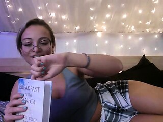 Romanian amateur webcam teen masturbate