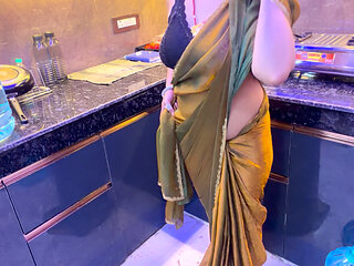 Husband Cheat Her Wife and Fucks Her Hot Saali in the Kitchen....