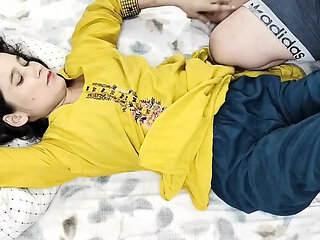 Cute school girl ka uniform utaar kar jabar dasti pakad ke pel diya