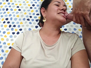 Leche En Los Dientes, Facial
