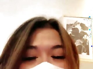 Latest Indonesia Viral girl wearing a mask is masturbat...
